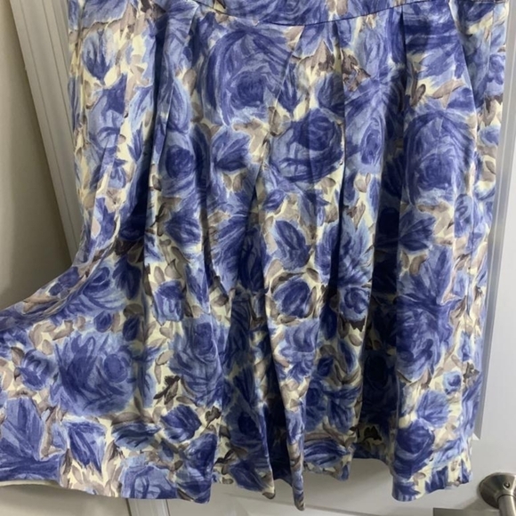 Talbots Floral‎ Pleated A-Line Knee Length Skirt w/Pockets sz 10 - Picture 2 of 5